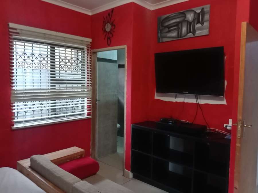4 Bedroom Property for Sale in Lovu KwaZulu-Natal