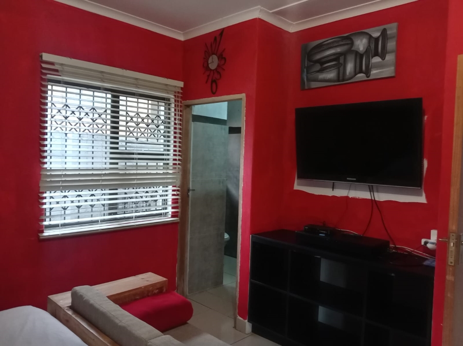 4 Bedroom Property for Sale in Lovu KwaZulu-Natal