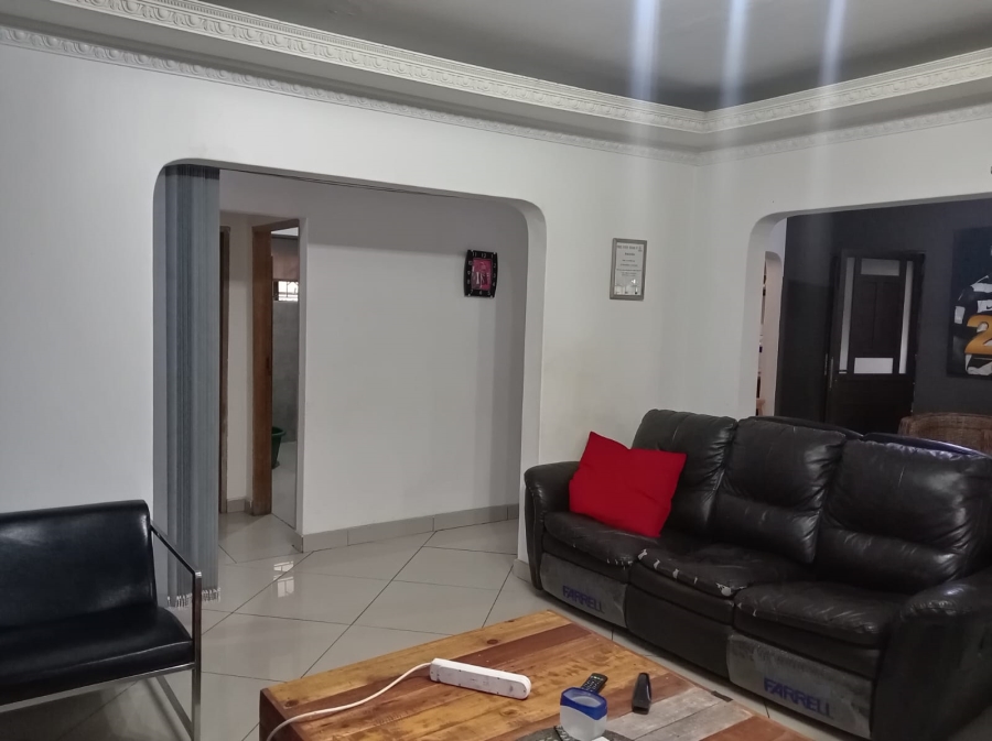 4 Bedroom Property for Sale in Lovu KwaZulu-Natal