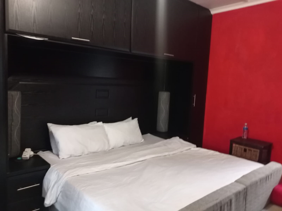 4 Bedroom Property for Sale in Lovu KwaZulu-Natal