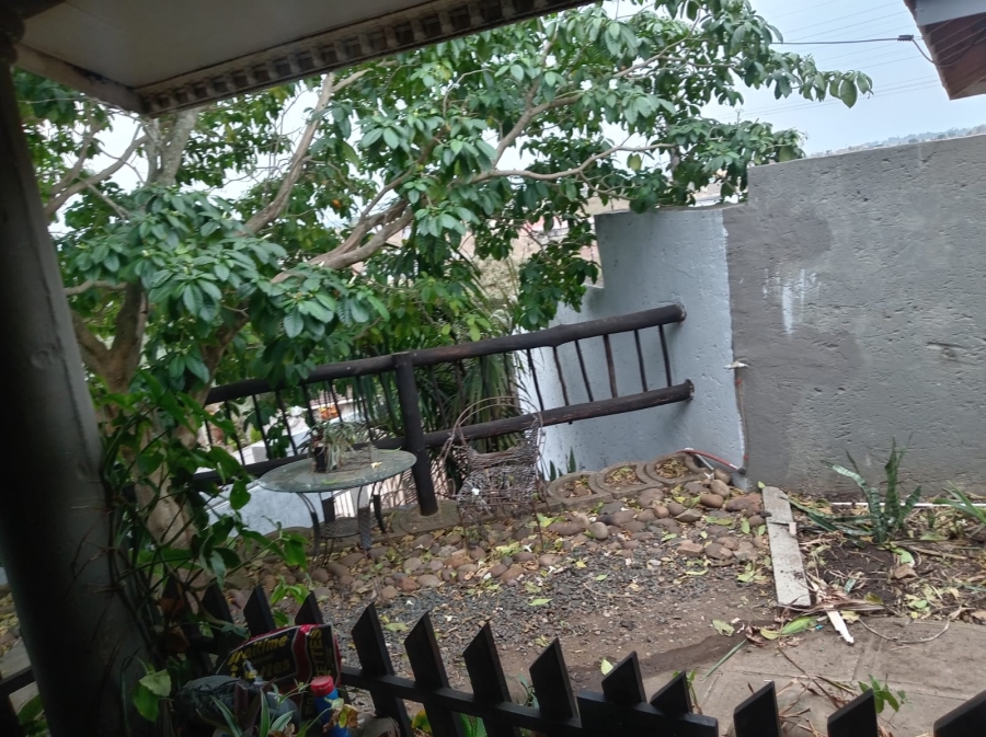 4 Bedroom Property for Sale in Lovu KwaZulu-Natal
