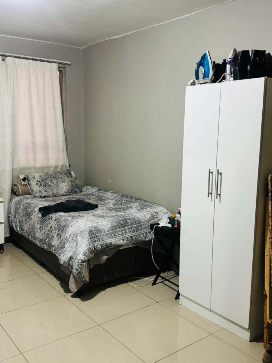 To Let 2 Bedroom Property for Rent in Esplanade KwaZulu-Natal