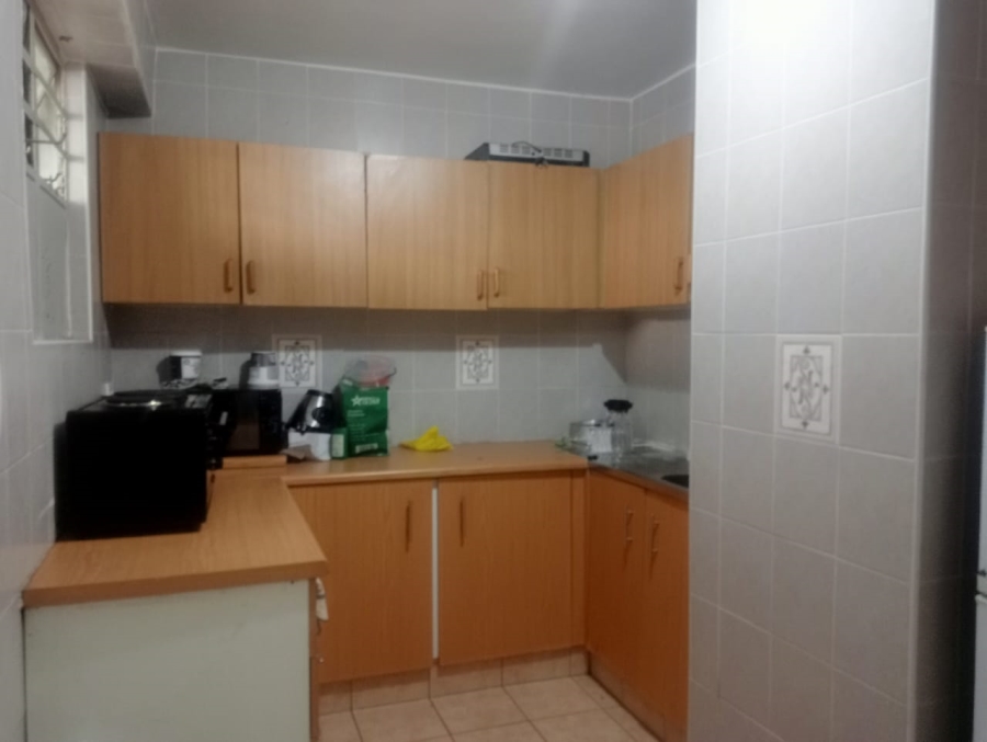 To Let 2 Bedroom Property for Rent in Esplanade KwaZulu-Natal