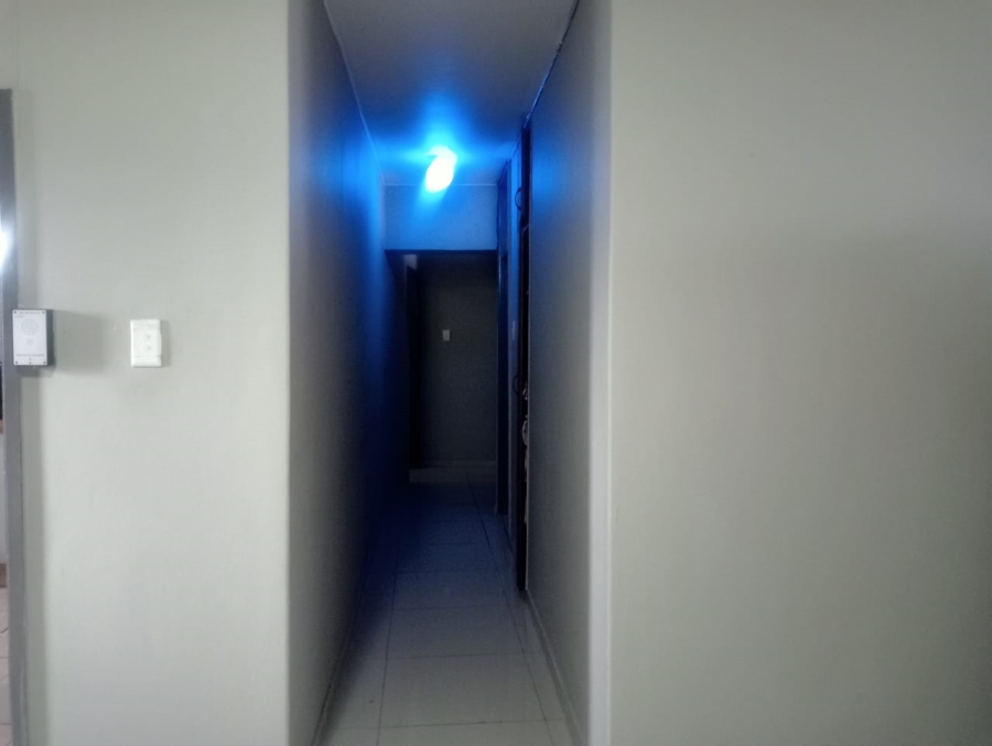 To Let 2 Bedroom Property for Rent in Esplanade KwaZulu-Natal