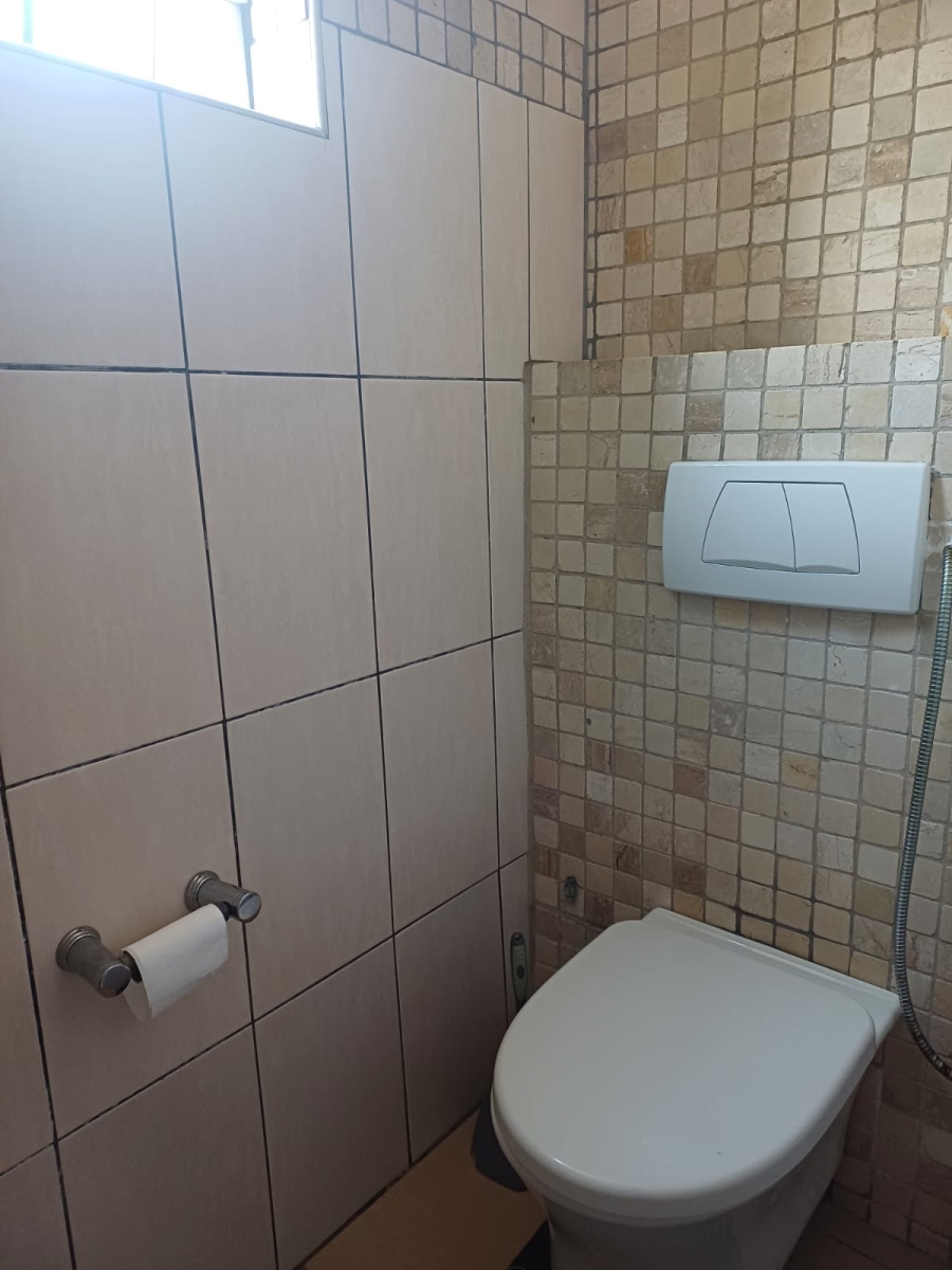 To Let 2 Bedroom Property for Rent in Essenwood KwaZulu-Natal