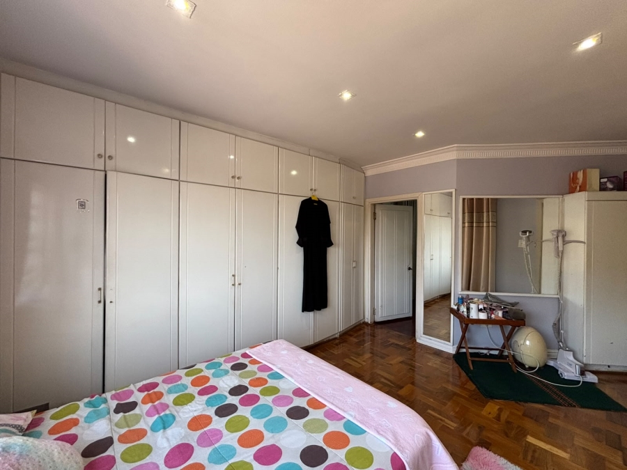 To Let 5 Bedroom Property for Rent in Sherwood KwaZulu-Natal