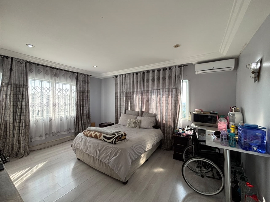 To Let 5 Bedroom Property for Rent in Sherwood KwaZulu-Natal