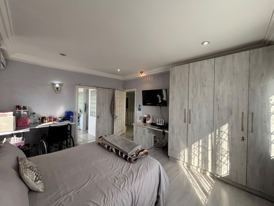 To Let 5 Bedroom Property for Rent in Sherwood KwaZulu-Natal