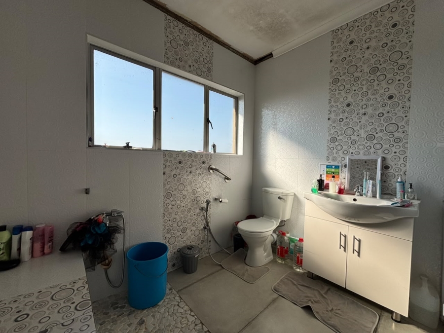 To Let 5 Bedroom Property for Rent in Sherwood KwaZulu-Natal