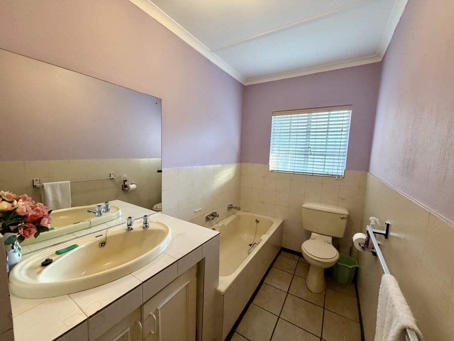 3 Bedroom Property for Sale in Bisley KwaZulu-Natal