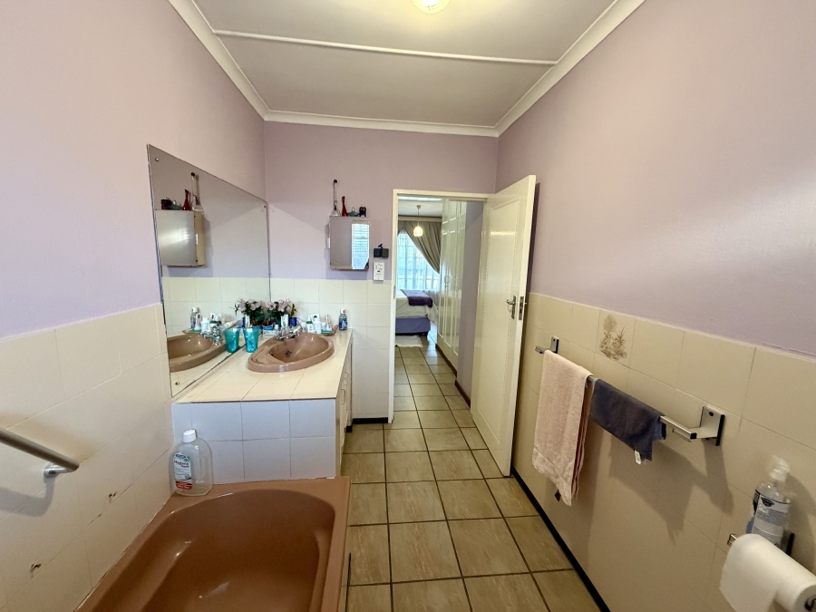 3 Bedroom Property for Sale in Bisley KwaZulu-Natal