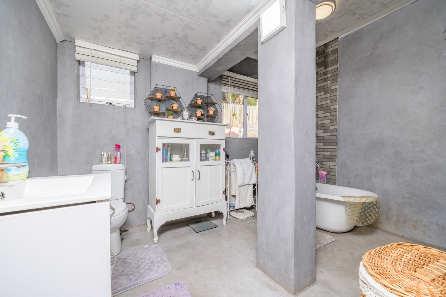 3 Bedroom Property for Sale in Woodside KwaZulu-Natal
