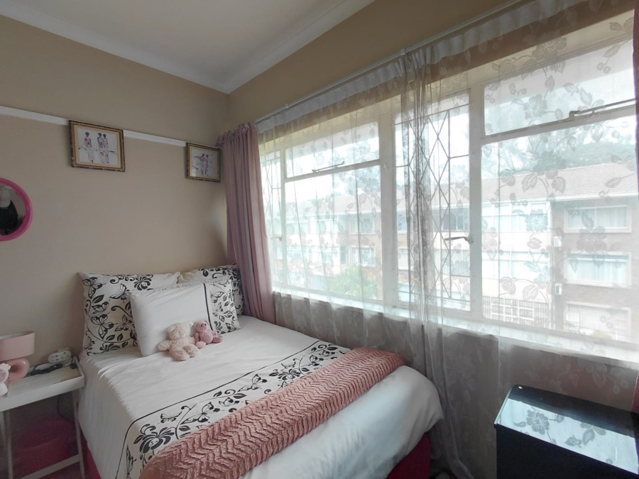 1 Bedroom Property for Sale in Westridge KwaZulu-Natal
