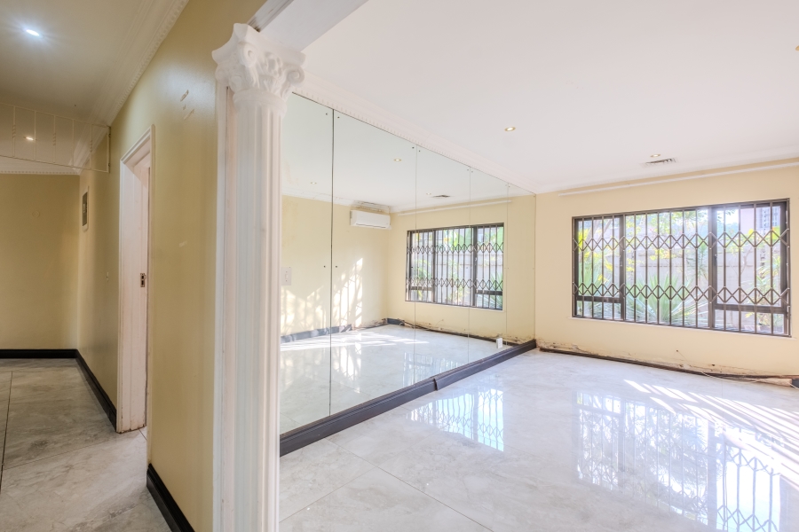 6 Bedroom Property for Sale in La Lucia KwaZulu-Natal