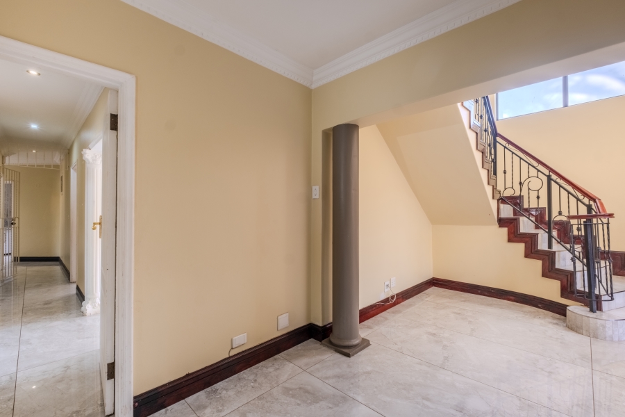 6 Bedroom Property for Sale in La Lucia KwaZulu-Natal