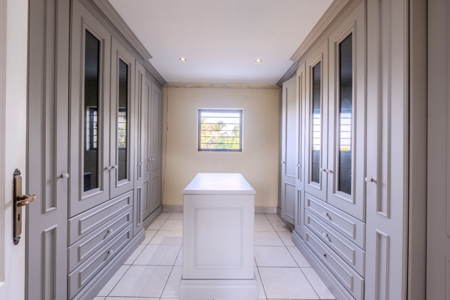 6 Bedroom Property for Sale in La Lucia KwaZulu-Natal
