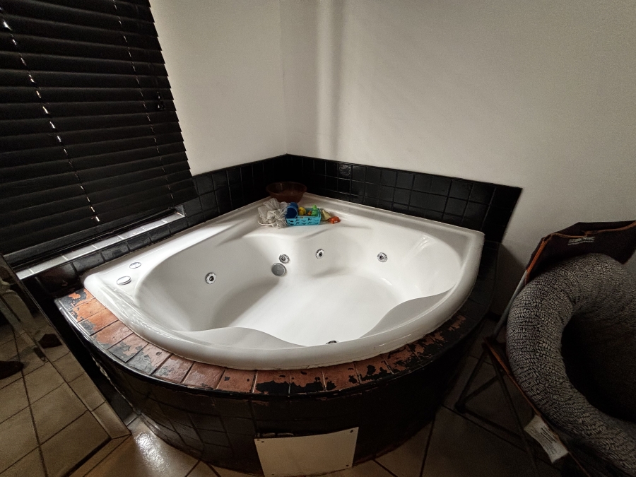 3 Bedroom Property for Sale in Lincoln Meade KwaZulu-Natal