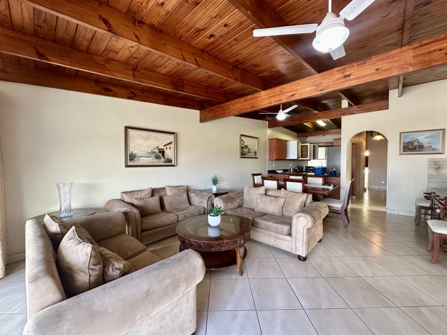 3 Bedroom Property for Sale in Willard Beach KwaZulu-Natal