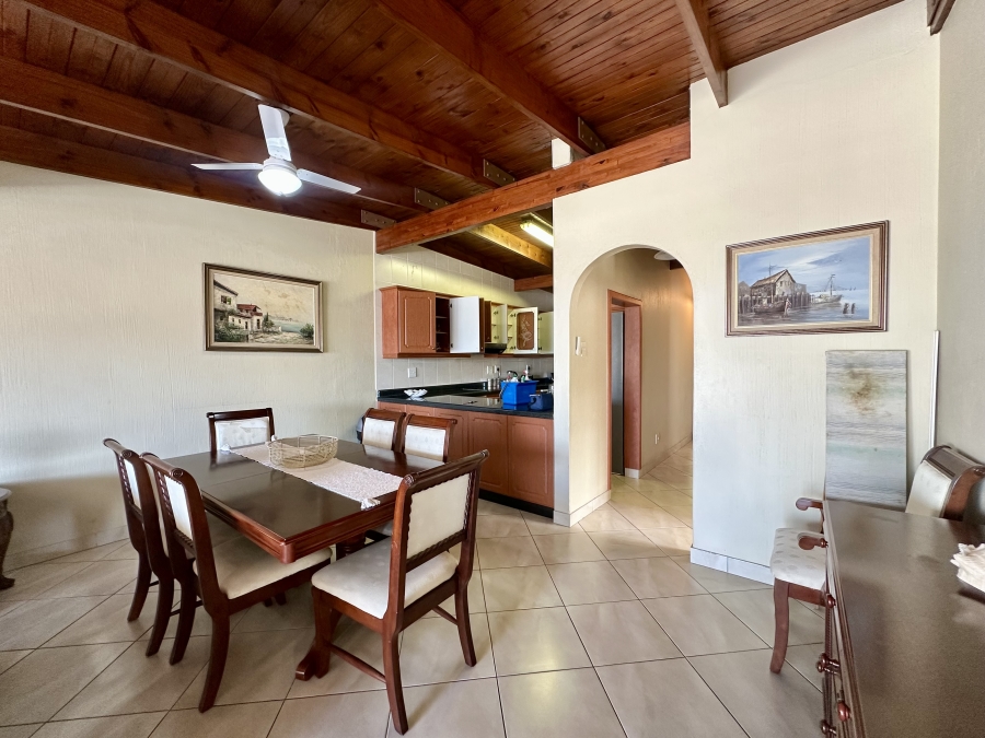 3 Bedroom Property for Sale in Willard Beach KwaZulu-Natal