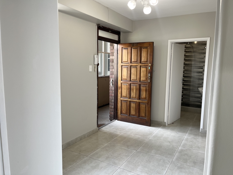 To Let 1 Bedroom Property for Rent in Durban Central KwaZulu-Natal