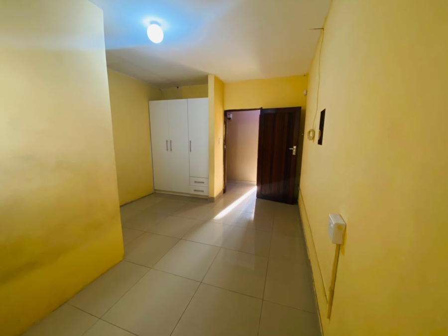 To Let 3 Bedroom Property for Rent in Kenville KwaZulu-Natal