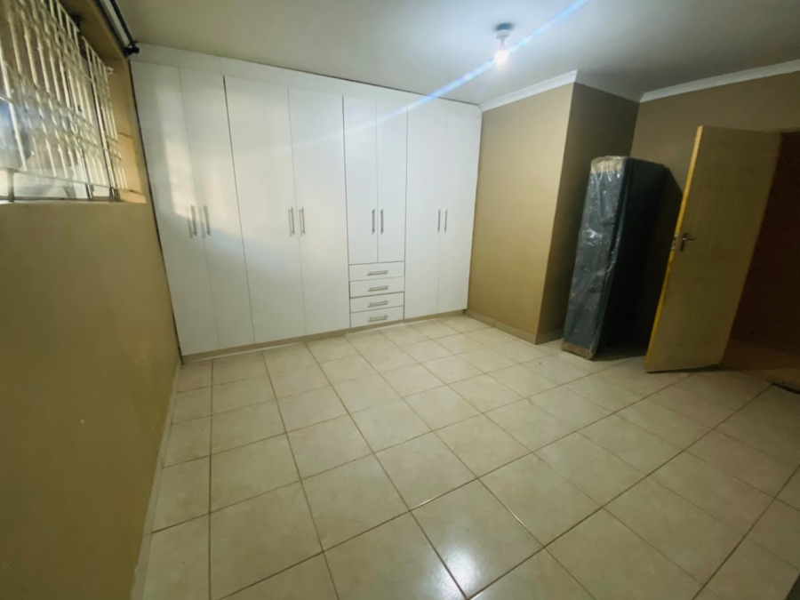 To Let 3 Bedroom Property for Rent in Kenville KwaZulu-Natal