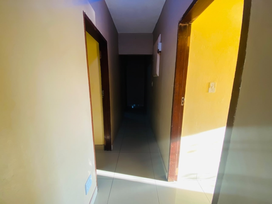 To Let 3 Bedroom Property for Rent in Kenville KwaZulu-Natal