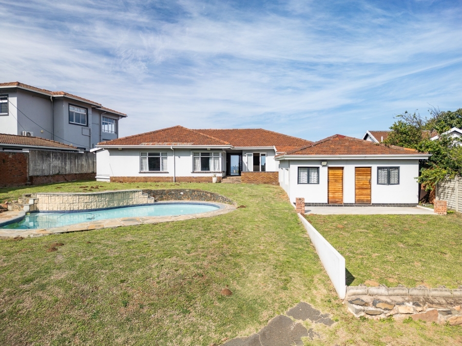 5 Bedroom Property for Sale in Ocean View KwaZulu-Natal