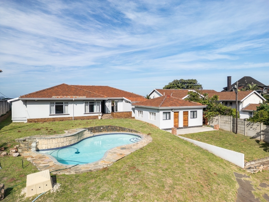 5 Bedroom Property for Sale in Ocean View KwaZulu-Natal