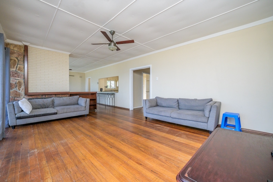 5 Bedroom Property for Sale in Ocean View KwaZulu-Natal