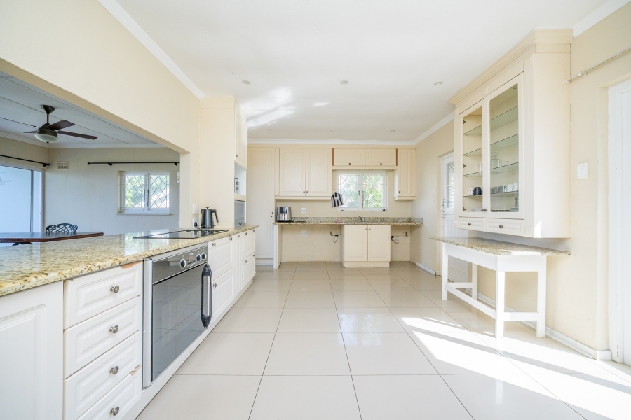 5 Bedroom Property for Sale in Ocean View KwaZulu-Natal