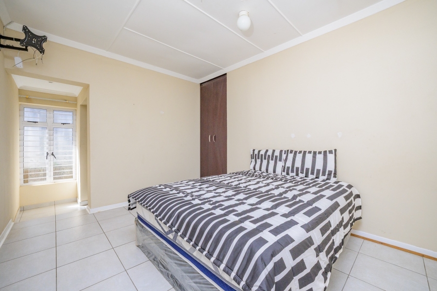5 Bedroom Property for Sale in Ocean View KwaZulu-Natal