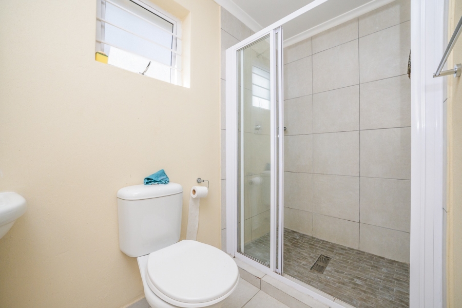 5 Bedroom Property for Sale in Ocean View KwaZulu-Natal
