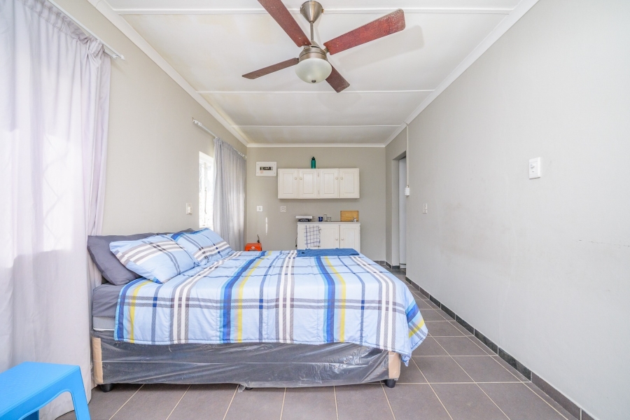 5 Bedroom Property for Sale in Ocean View KwaZulu-Natal