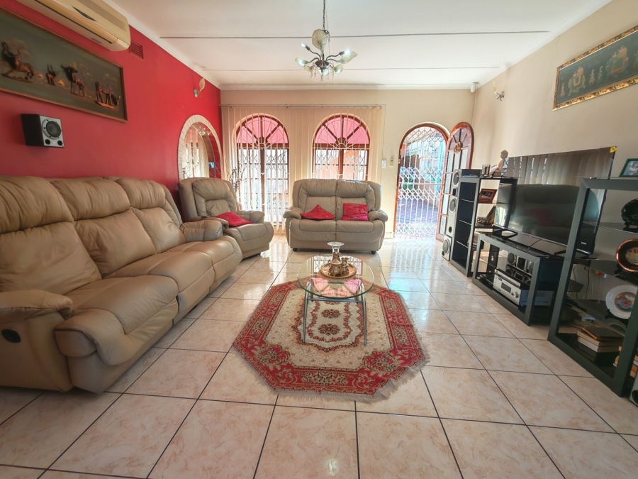 4 Bedroom Property for Sale in Burlington Heights KwaZulu-Natal