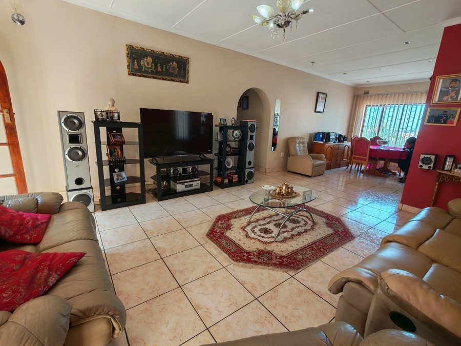 4 Bedroom Property for Sale in Burlington Heights KwaZulu-Natal