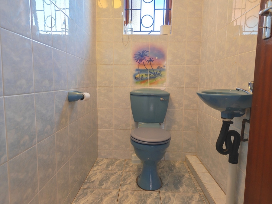 4 Bedroom Property for Sale in Burlington Heights KwaZulu-Natal
