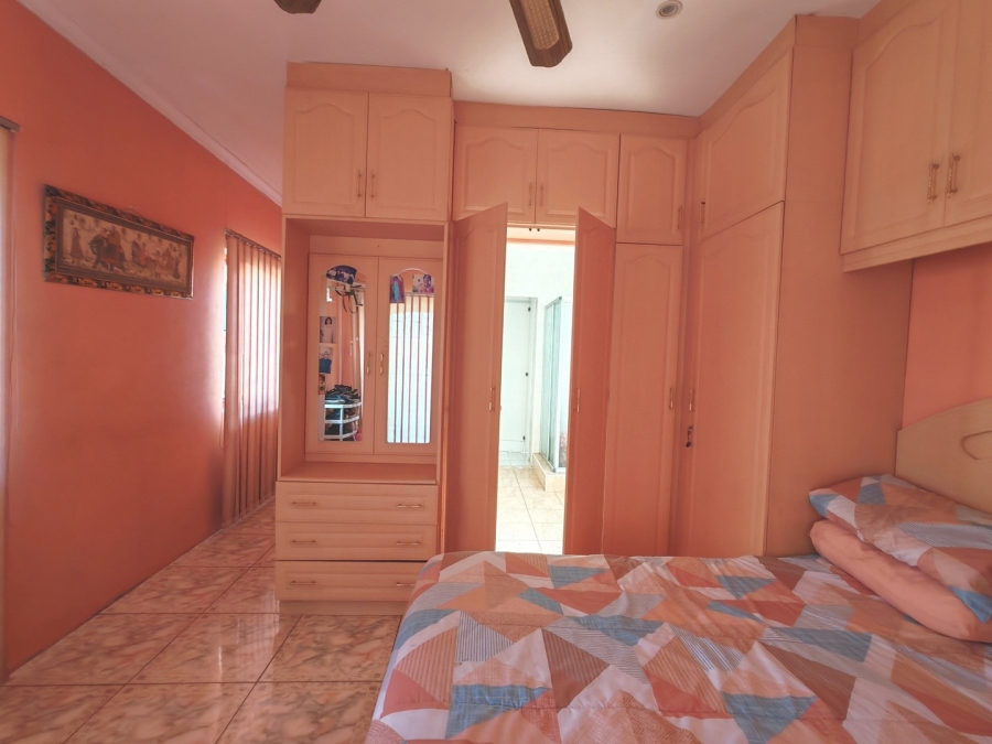 4 Bedroom Property for Sale in Burlington Heights KwaZulu-Natal