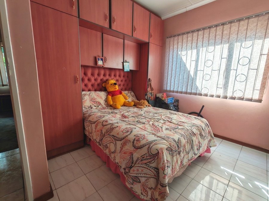 4 Bedroom Property for Sale in Burlington Heights KwaZulu-Natal