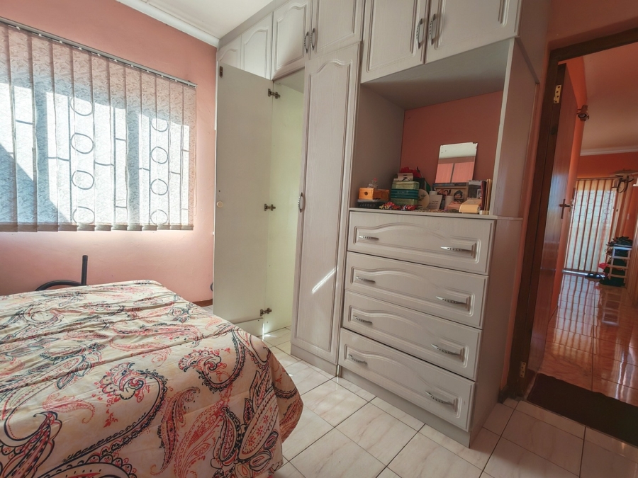 4 Bedroom Property for Sale in Burlington Heights KwaZulu-Natal