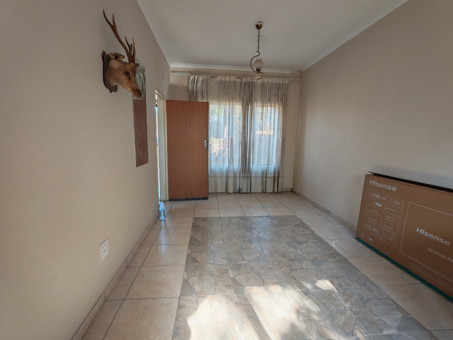 4 Bedroom Property for Sale in Burlington Heights KwaZulu-Natal