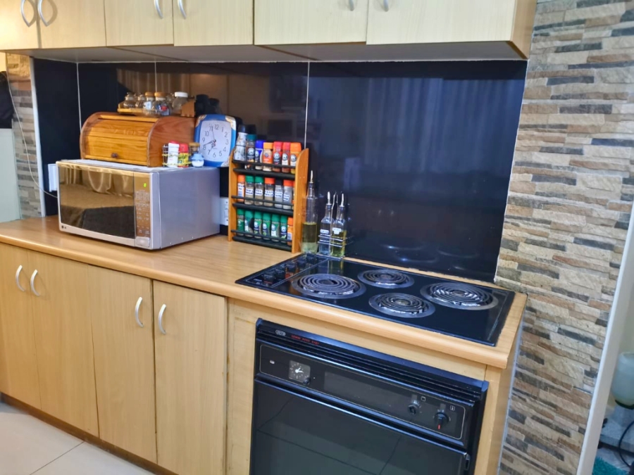 2 Bedroom Property for Sale in Raisethorpe KwaZulu-Natal