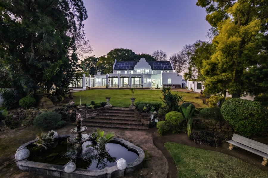 9 Bedroom Property for Sale in Cowies Hill KwaZulu-Natal