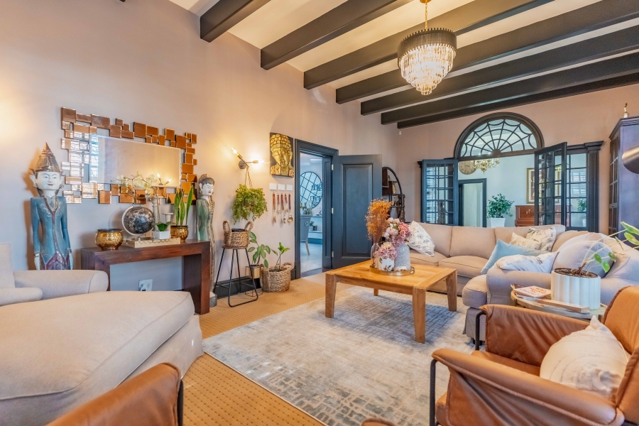 9 Bedroom Property for Sale in Cowies Hill KwaZulu-Natal