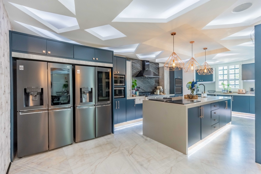 9 Bedroom Property for Sale in Cowies Hill KwaZulu-Natal