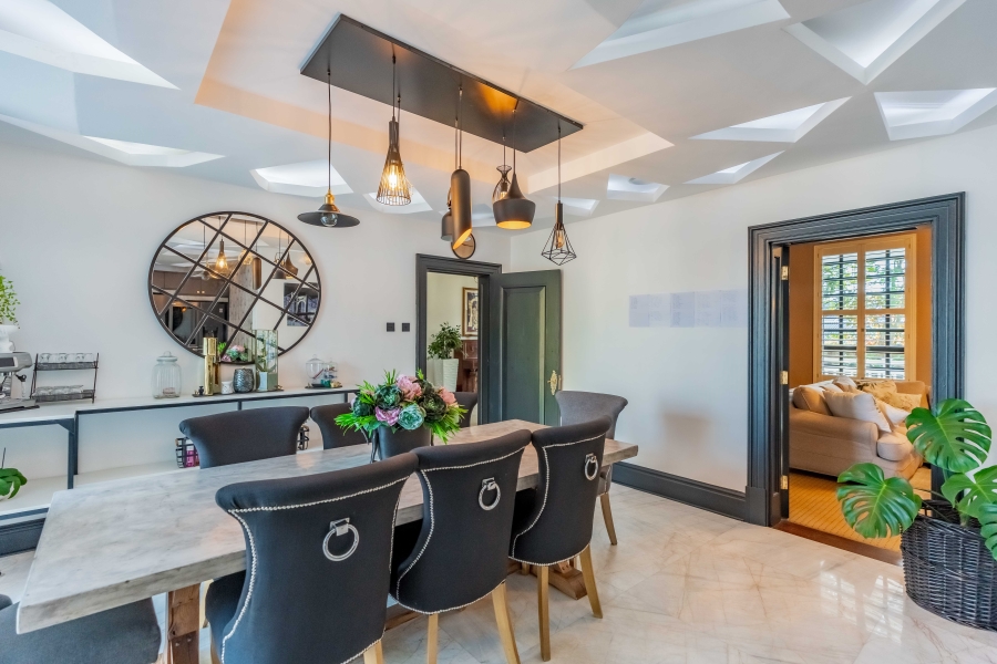 9 Bedroom Property for Sale in Cowies Hill KwaZulu-Natal