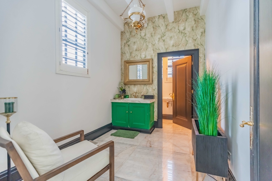 9 Bedroom Property for Sale in Cowies Hill KwaZulu-Natal