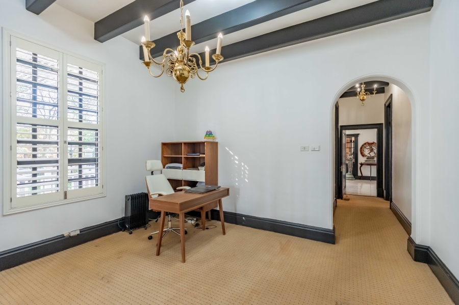 9 Bedroom Property for Sale in Cowies Hill KwaZulu-Natal