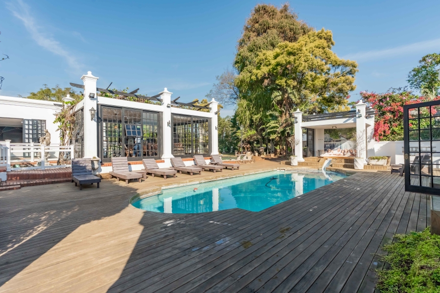 9 Bedroom Property for Sale in Cowies Hill KwaZulu-Natal