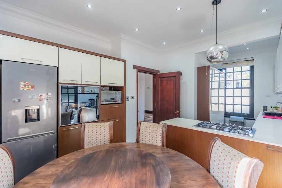 9 Bedroom Property for Sale in Cowies Hill KwaZulu-Natal